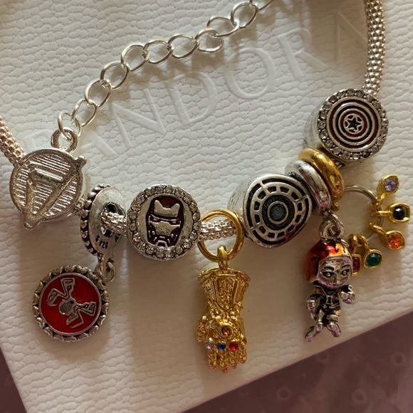 Pandora Moments Mesh Bracelet w/ NEW Marvel Themed Charms Bracelet - Picture 6 of 16